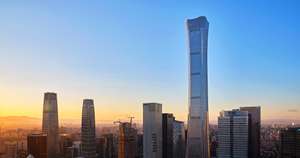 Professional architectural photography of skyscrapers and interiors by pdoing, featuring designs by KPF and Nikken Sekkei.